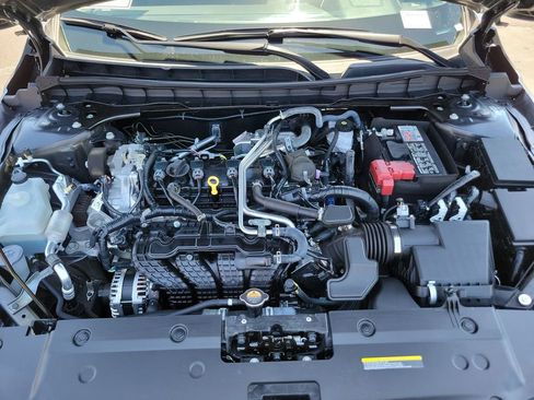 Used 2025 Nissan Altima 2.5 S FWD image 24