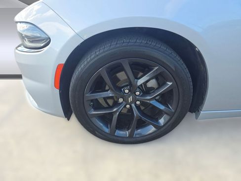 Used 2022 Dodge Charger SXT w/ Blacktop Package image 9