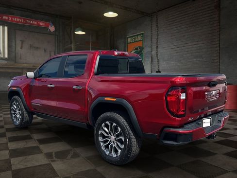 Used 2026 GMC Canyon Denali AWD/4WD image 5