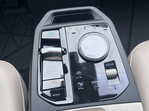 Used 2026 BMW iX xDrive45 w/ Premium Package image 12