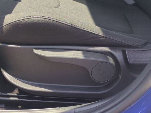 Used 2024 Hyundai Elantra SEL FWD image 17