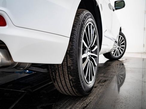 Certified 2025 Acura RDX SH-AWD w/ Advance Package image 42