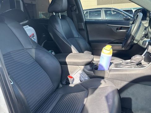 Used 2021 Toyota RAV4 XSE AWD/4WD image 14