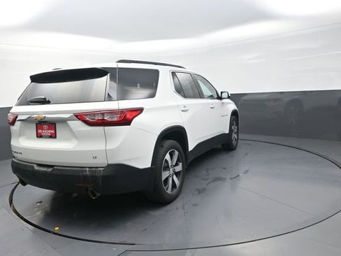 Used 2019 Chevrolet Traverse LT w/ LT Premium Package AWD/4WD image 15