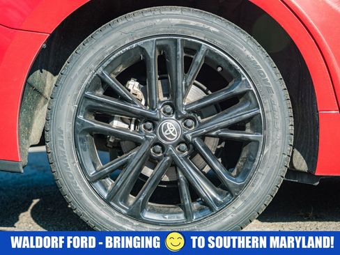 Used 2025 Toyota Camry SE image 16