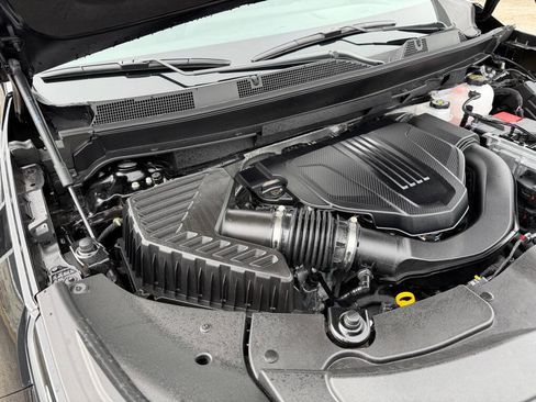 Used 2026 Chevrolet Traverse RS image 76