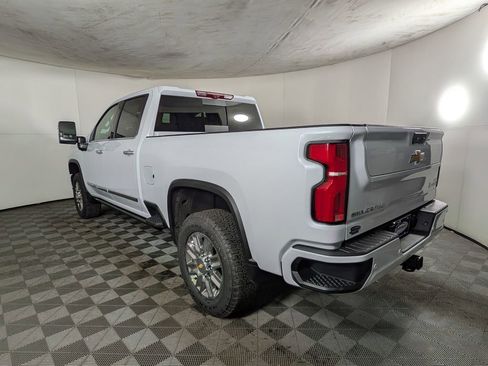 New 2026 Chevrolet Silverado 2500 High Country w/ High Country Premium Package AWD/4WD image 4