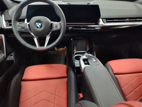 Used 2025 BMW X1 xDrive28i w/ Convenience Package image 4