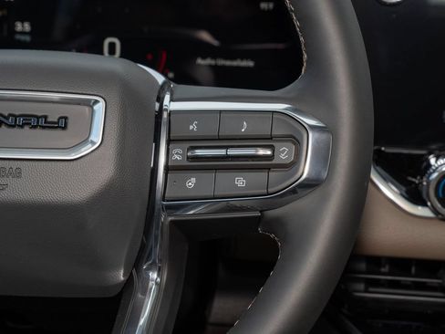 New 2026 GMC Canyon Denali AWD/4WD image 31