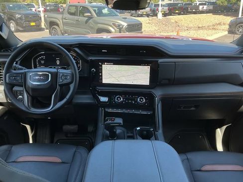 Used 2023 GMC Sierra 1500 AT4 w/ Technology Package AWD/4WD image 21