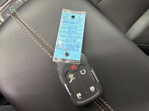 Used 2023 GMC Terrain AT4 w/ Tech Package AWD/4WD image 39