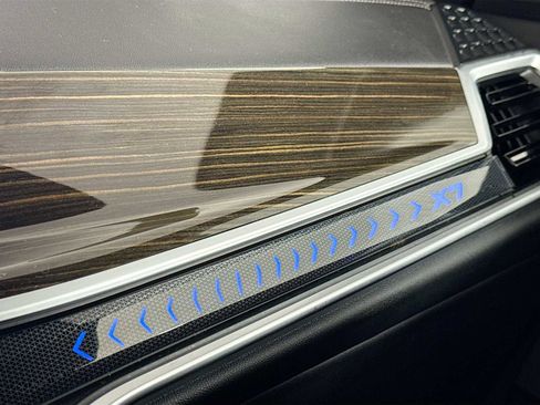 Used 2024 BMW X7 xDrive40i w/ Executive Package image 10