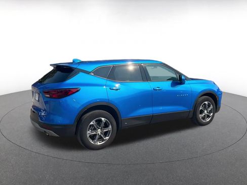 Used 2026 Chevrolet Blazer LT AWD/4WD image 12