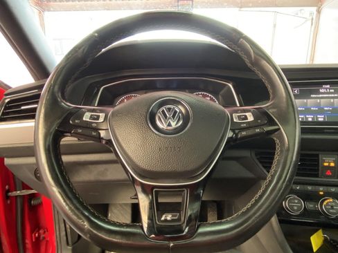 Used 2019 Volkswagen Jetta R-Line FWD image 23