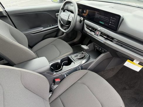 New 2026 Kia K4 FWD image 14