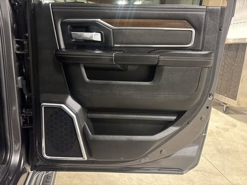 Used 2022 RAM 2500 Laramie image 9