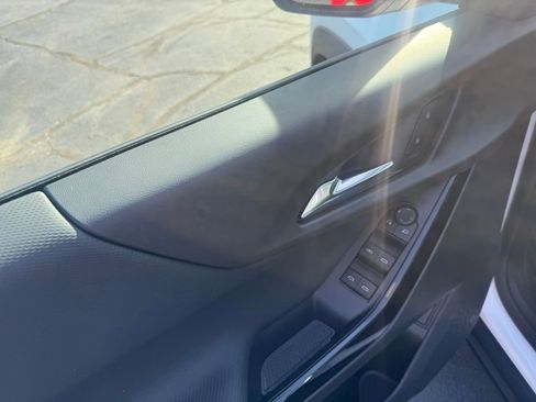 New 2026 Chevrolet Equinox LT w/ Convenience Package II image 14