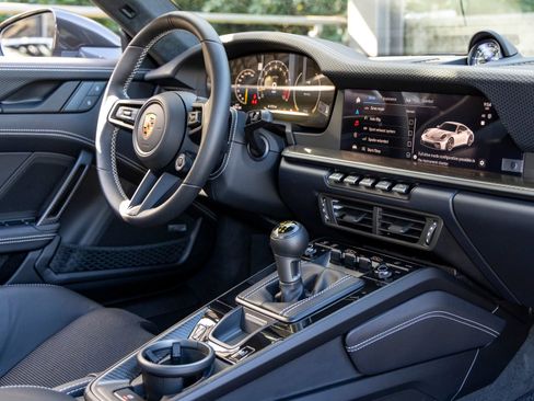 Certified 2025 Porsche 911 GT3 RWD image 56