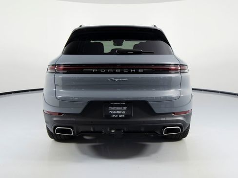New 2026 Porsche Cayenne image 9