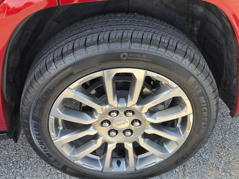 Certified 2023 GMC Acadia Denali w/ Denali Technology Package FWD image 26