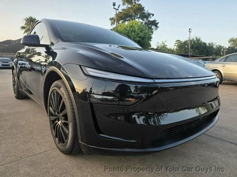 Used 2026 Tesla Model Y Long Range RWD image 5