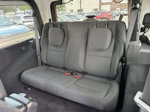 Used 2018 Jeep Wrangler Sport AWD/4WD image 10