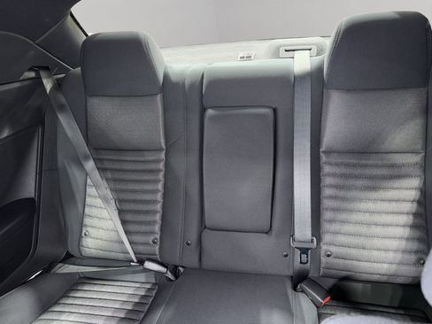 Used 2012 Dodge Challenger R/T RWD image 34