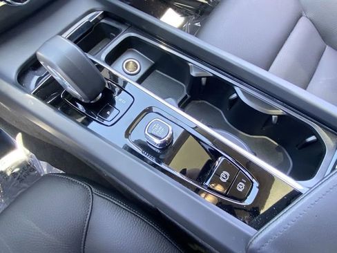 New 2025 Volvo XC60 T8 Plus w/ Protection Package Premier image 23