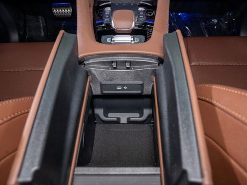 New 2025 Mercedes-Benz GLS 450 4MATIC image 26