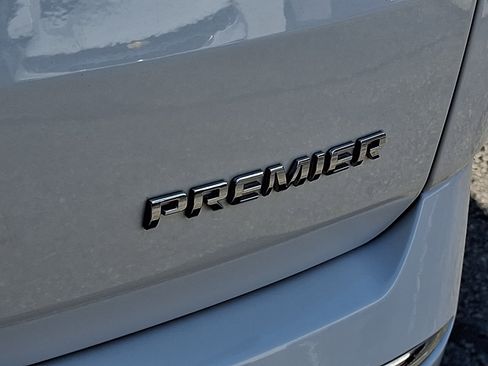 Certified 2023 Chevrolet Traverse Premier AWD/4WD image 34