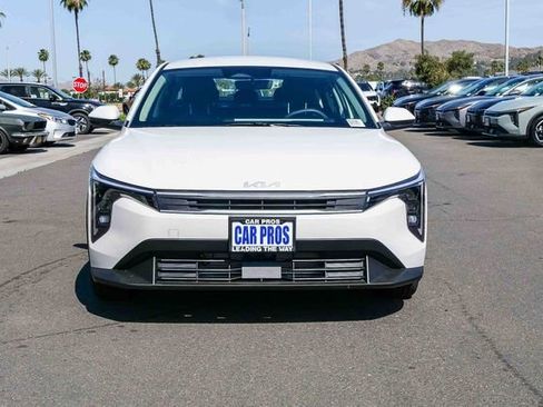 New 2026 Kia K4 FWD image 3