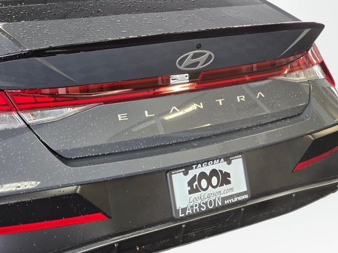 New 2026 Hyundai Elantra SEL Sport Premium FWD image 13