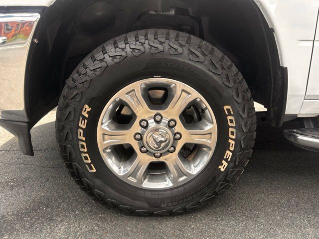 Used 2024 RAM 3500 Big Horn AWD/4WD image 39