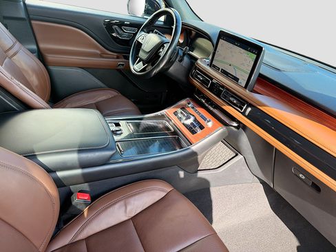 Certified 2022 Lincoln Aviator Reserve w/ Elements Package Plus RWD image 29
