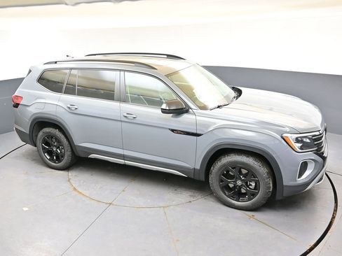 New 2026 Volkswagen Atlas Peak Edition AWD/4WD image 54