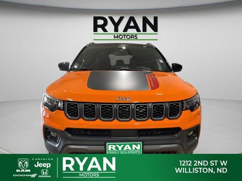 Used 2026 Jeep Compass Trailhawk AWD/4WD image 4