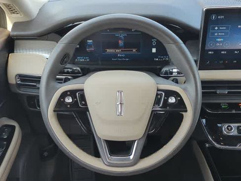 Used 2023 Lincoln Corsair FWD image 22