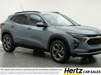 Used 2025 Chevrolet Trax LT w/ LT Convenience Package video 1