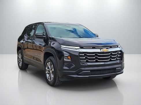 Used 2025 Chevrolet Equinox LT FWD image 3