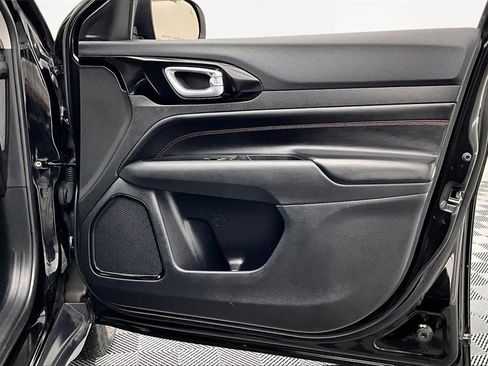 Used 2022 Jeep Compass Trailhawk w/ Trailhawk Elite Group image 24