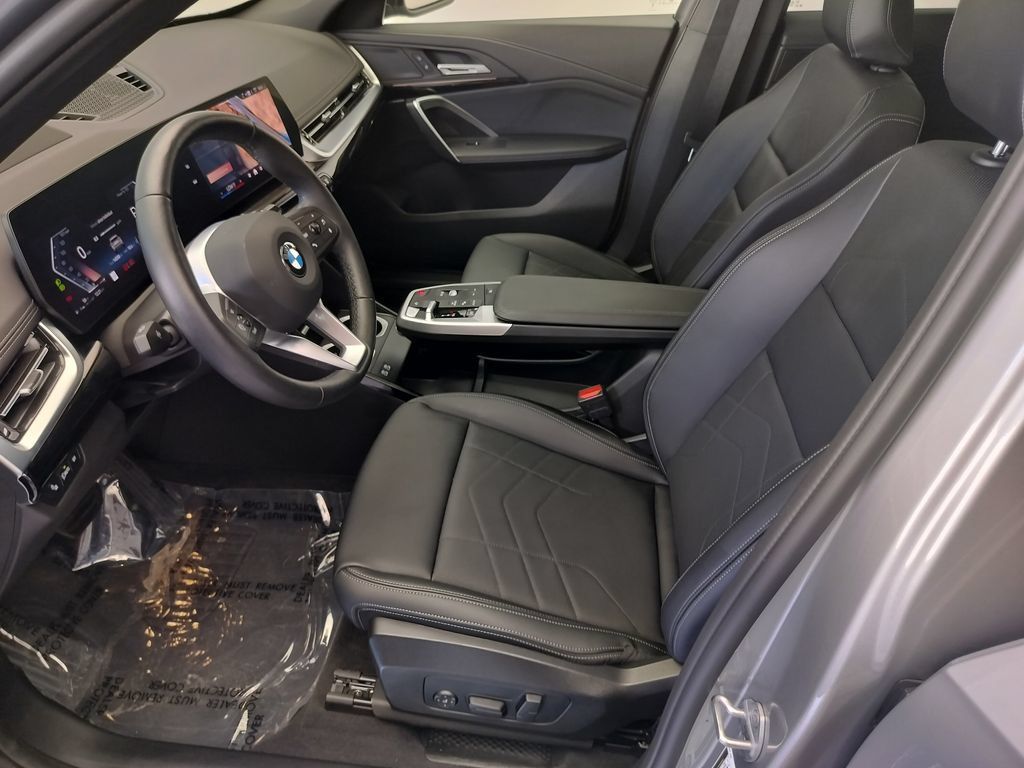 Certified 2026 BMW X1 xDrive28i AWD/4WD image 8
