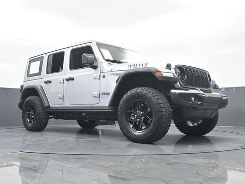 Used 2024 Jeep Wrangler Unlimited image 68