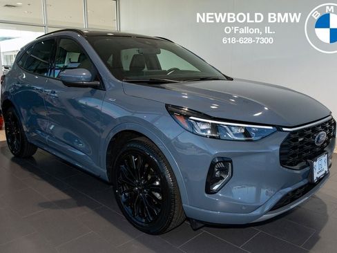 Used 2023 Ford Escape ST-Line Elite w/ Premium Technology Package AWD/4WD image 1