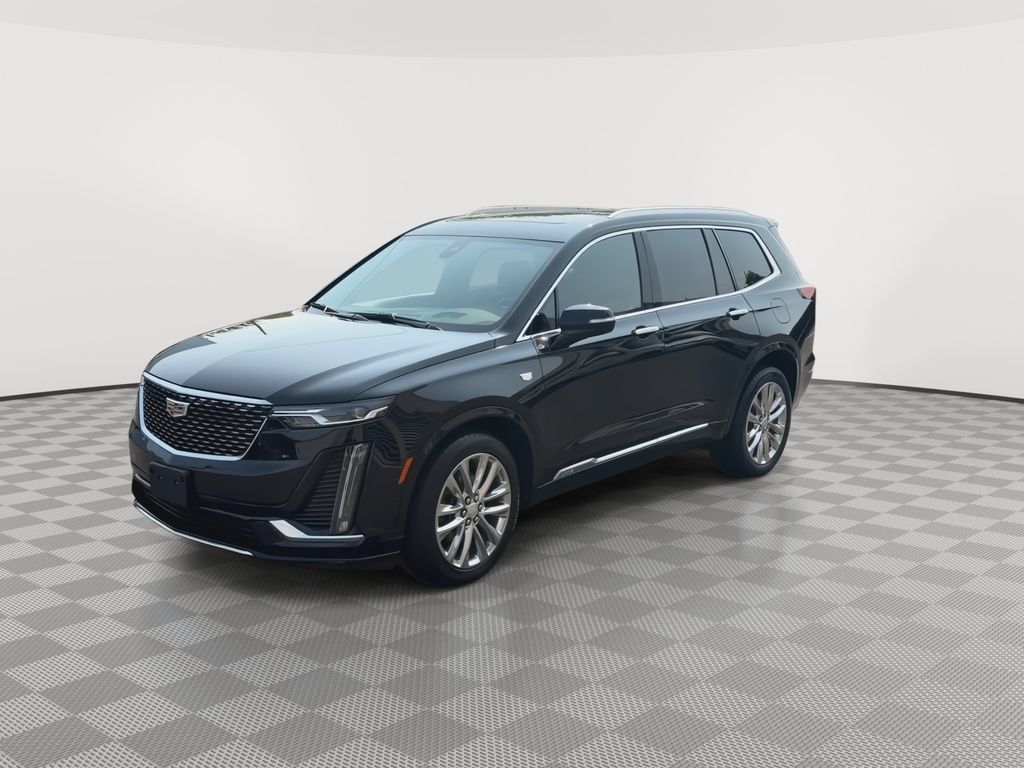 Used 2023 Cadillac XT6 Premium Luxury w/ Technology Package AWD/4WD image 4