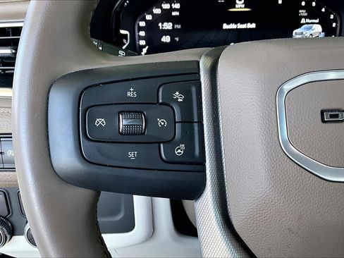 Used 2024 GMC Yukon Denali image 23