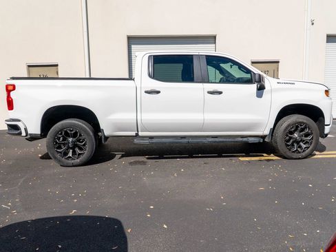 Used 2020 Chevrolet Silverado 1500 Custom w/ Custom Convenience Package image 4