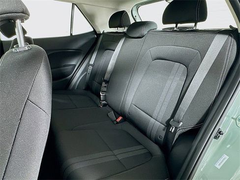 Used 2025 Hyundai Venue SEL image 9