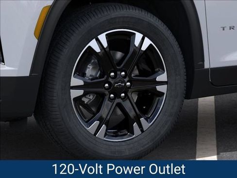 New 2027 Chevrolet Traverse LT w/ Sun and Wheel Package FWD image 10