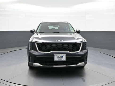Used 2025 Kia Sorento S FWD image 2