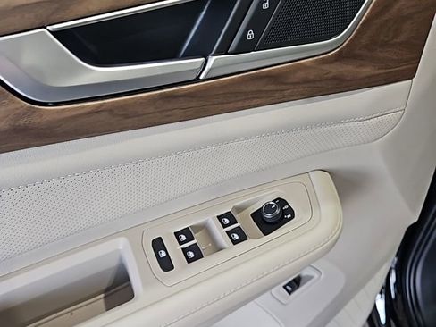 New 2026 Volkswagen Atlas SE FWD image 30